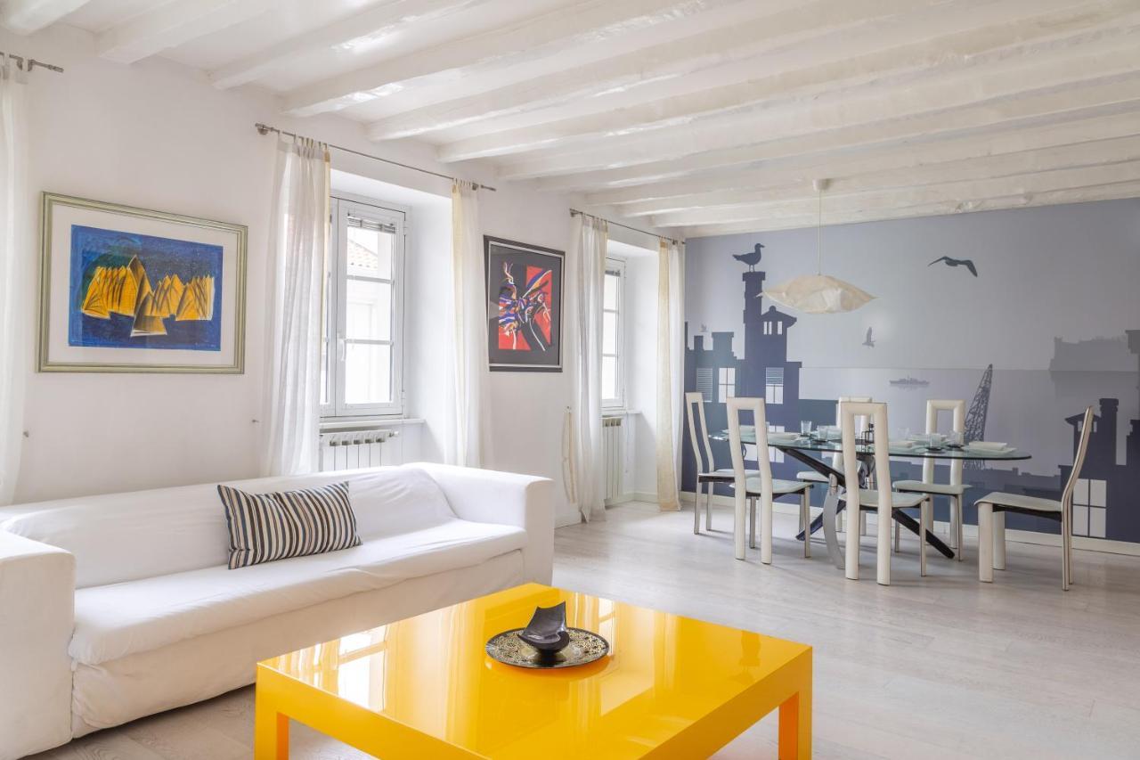 80m² 3 slaapkamer, 3 privé badkamer Appartement in Trieste stadscentrum Buitenkant foto